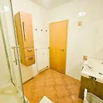 Lägenhet Charming 1br Retreat With Private Terrace