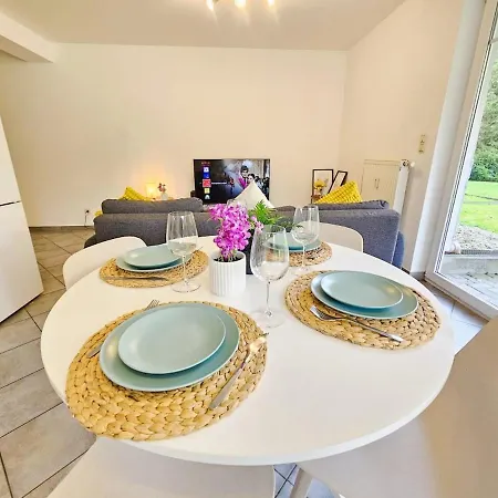 Charming 1br Retreat With Private Terrace