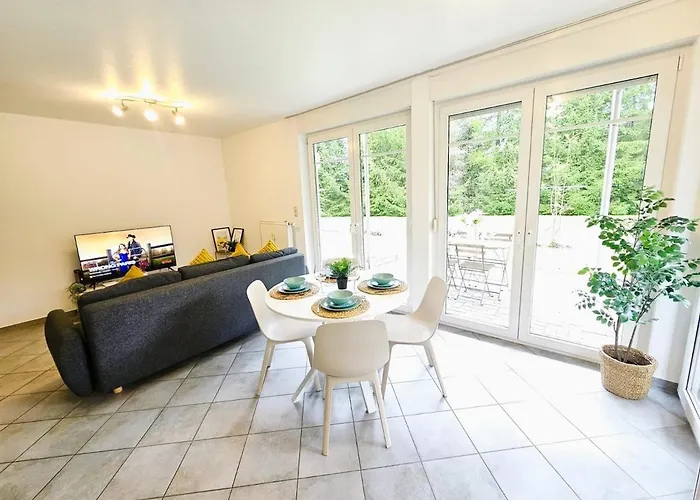 Charming 1br Retreat With Private Terrace