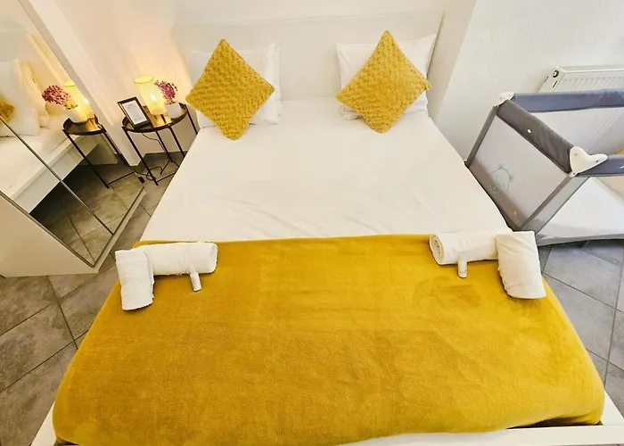 Daire Charming 1br Retreat With Private Terrace Lüksemburg